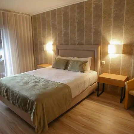 Lodge Paraiso Douro Al *