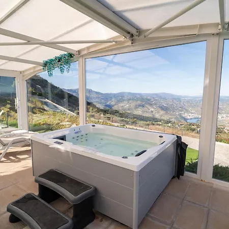 Paraiso Douro אכסניה למאגו