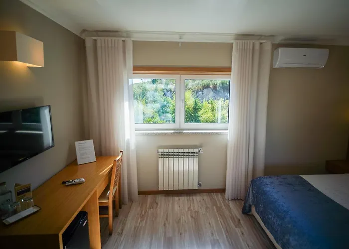 Alojamento de Turismo Selvagem Paraiso Douro *